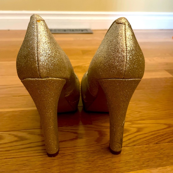 Guess High Heels Size 7 - Picture 4 of 6